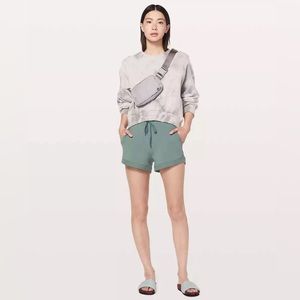 Lululemon Sunsetting Shorts Juniper Green Luxtreme Mesh 3’ Size 10